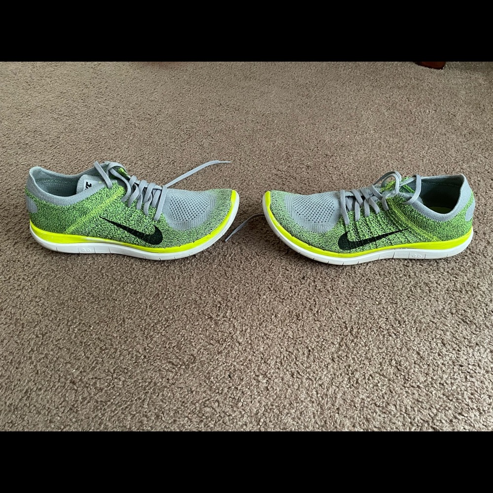 Mens - Nike free 4.0 flyknit—grey, volt yellow/green.
